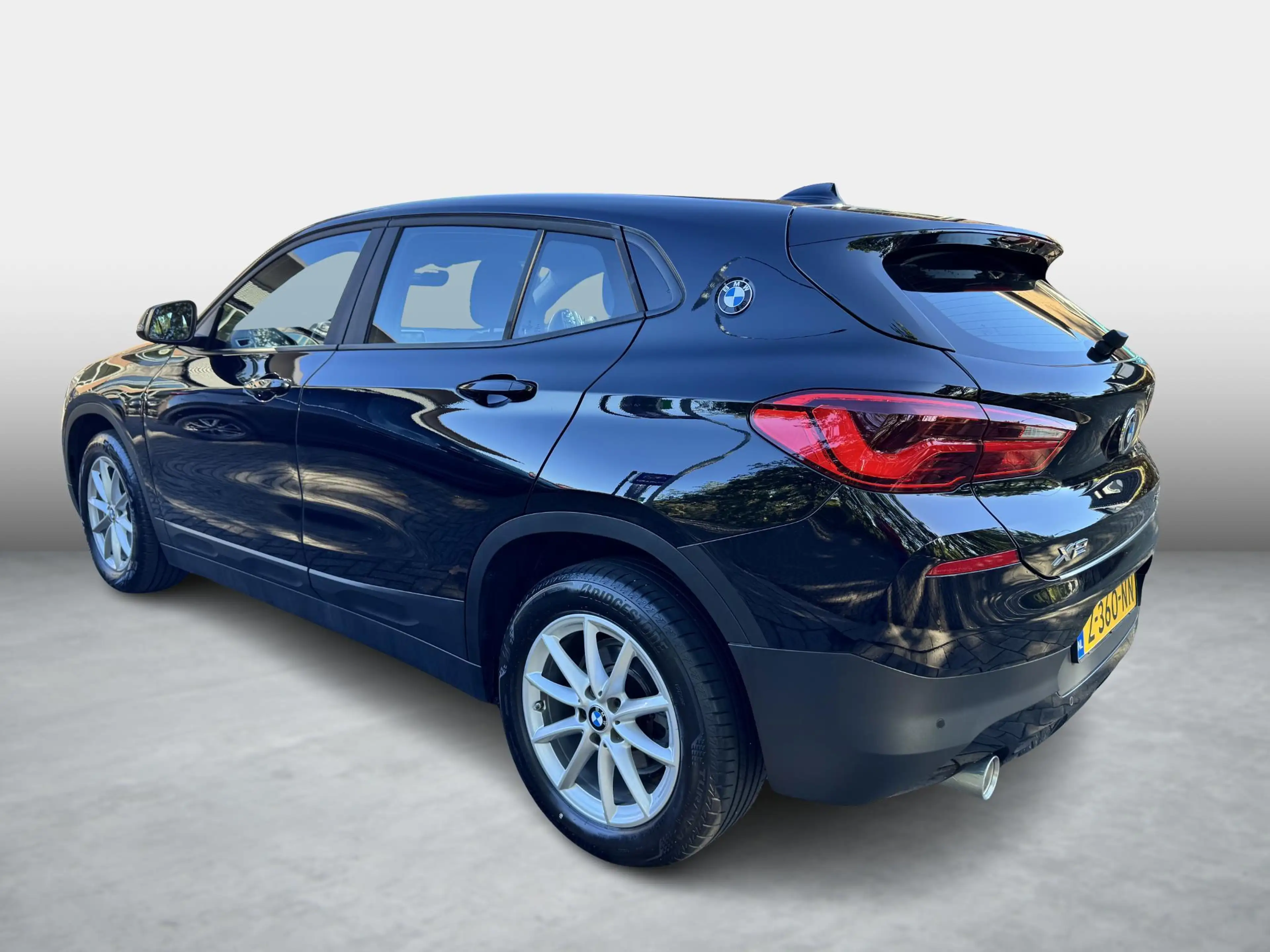 BMW X2 sDrive18i High Executive automaat, achteruitrijcam — photo 3