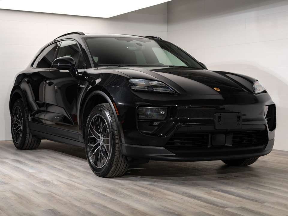 2025 Porsche Macan 4 Electric AWD thumb 7
