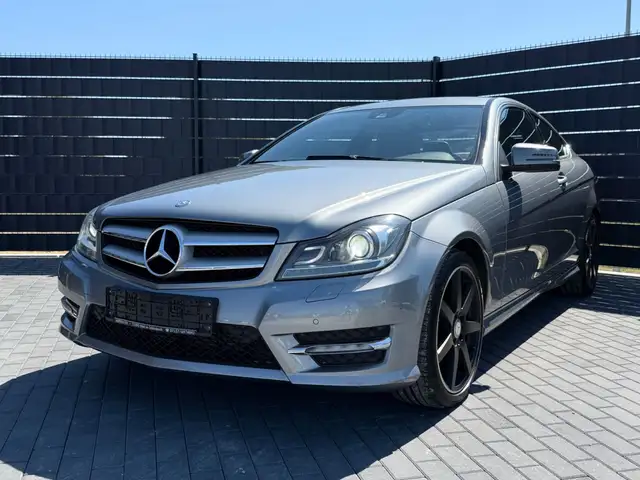 Mercedes-Benz C 250 CGI BE Coupe*AUTOMATIK*AMG*ILS*SHZ*COMAND*
