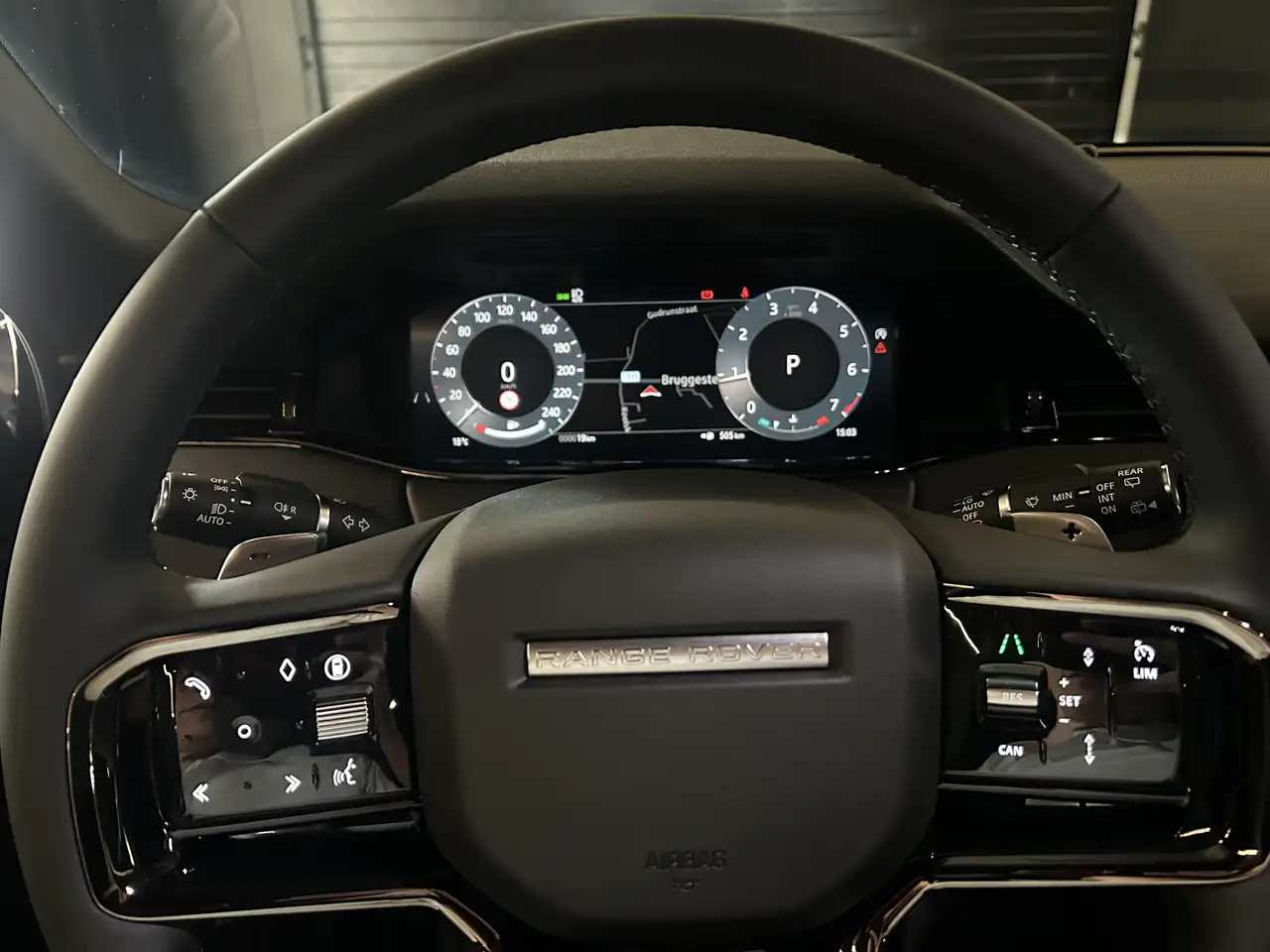 Land Rover Range Rover Evoque 2026 — фото 12