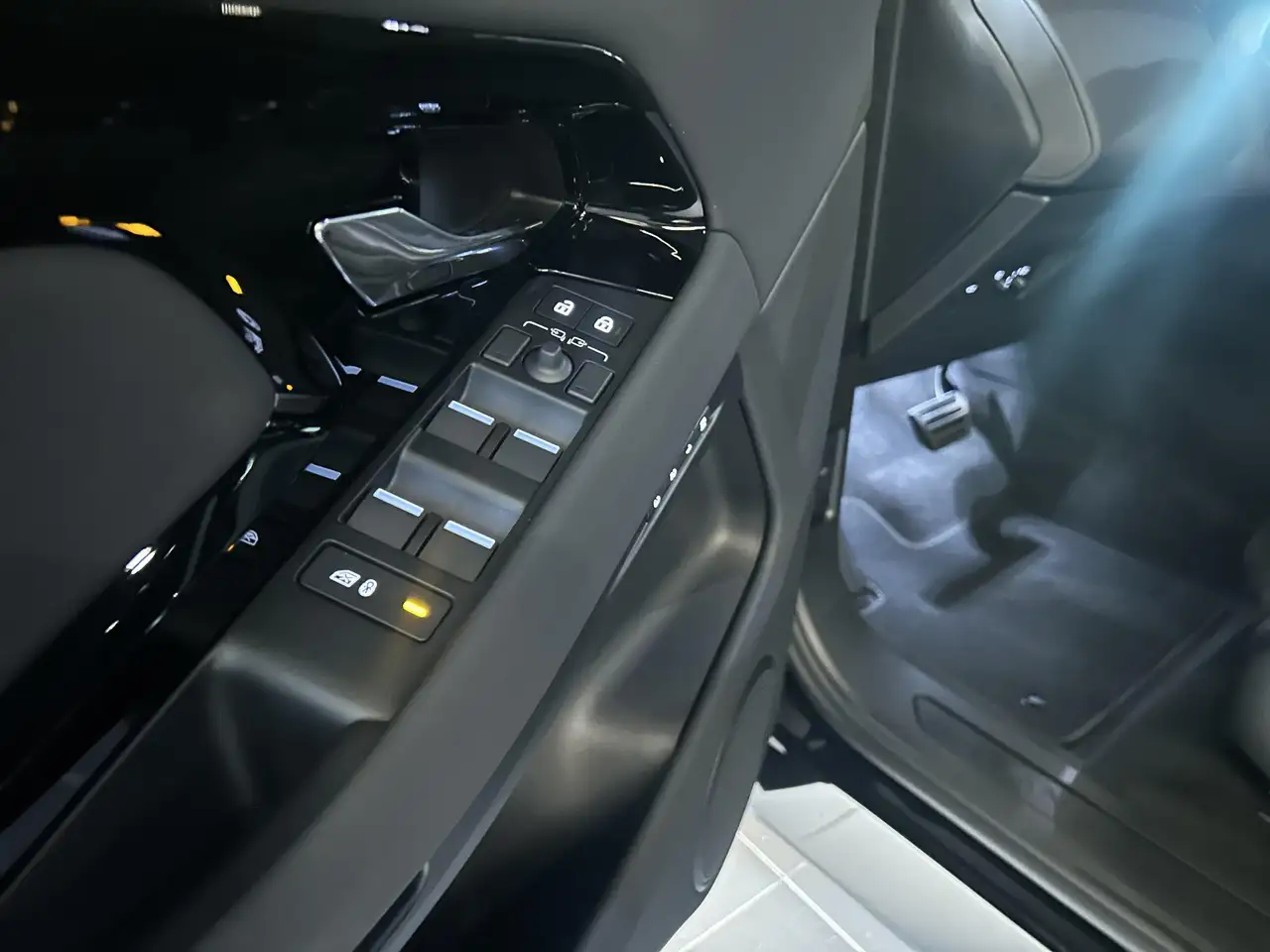 Land Rover Range Rover Evoque 2026 — фото 10