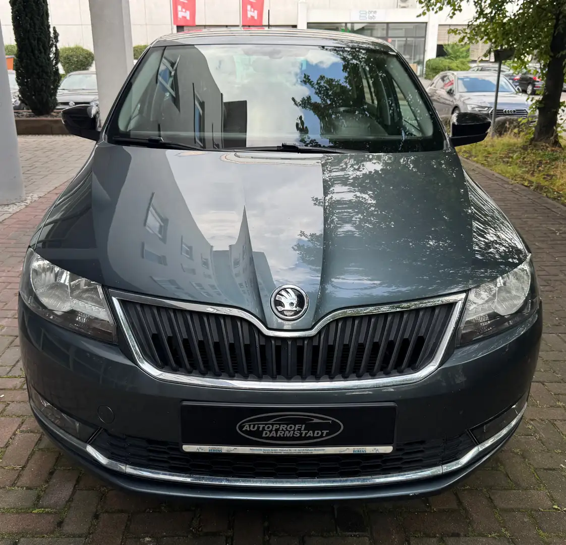 Skoda Rapid/Spaceback TÜV AU NEU*SITZ-HZ*KLIMA*PDC*TEMPOMAT* Grau - 2
