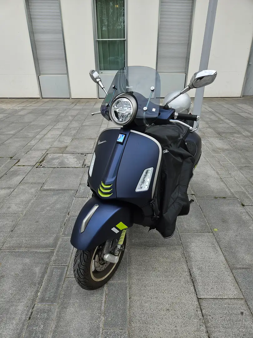 Vespa GTS Super Tech 125 Albastru - 2