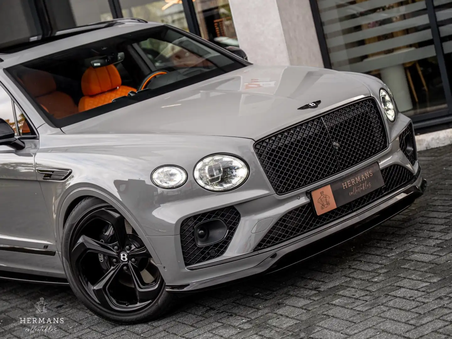 Bentley Bentayga 4.0 V8 S / Blackline / HUD / NAIM / Massage Grigio - 2