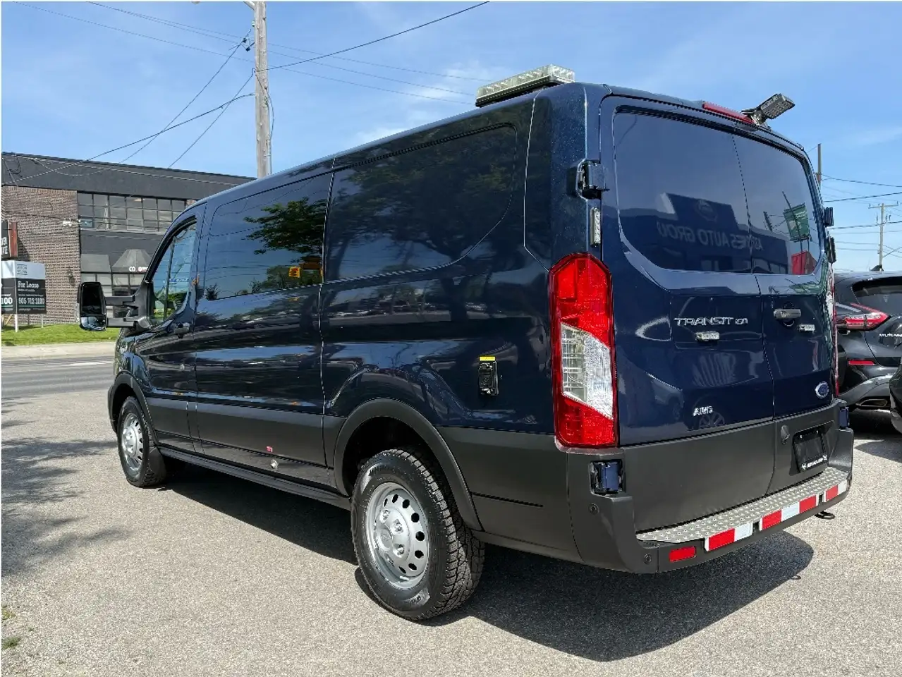 Ford Transit Cargo Van снимка Ford Transit Cargo Van