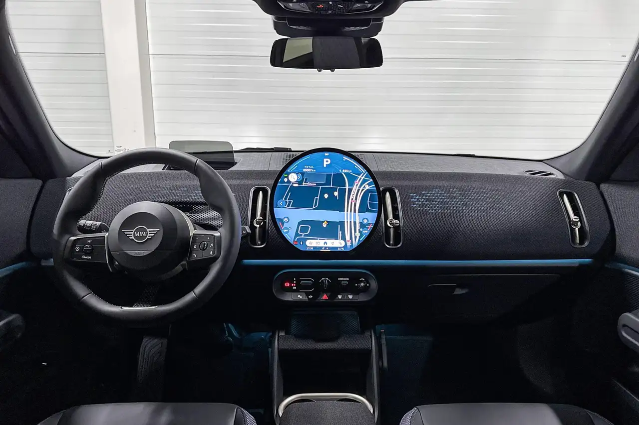 MINI John Cooper Works Countryman 2026 — фото 11