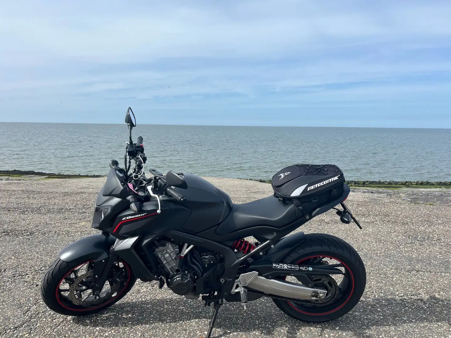 Honda CB 650 F Noir - 1