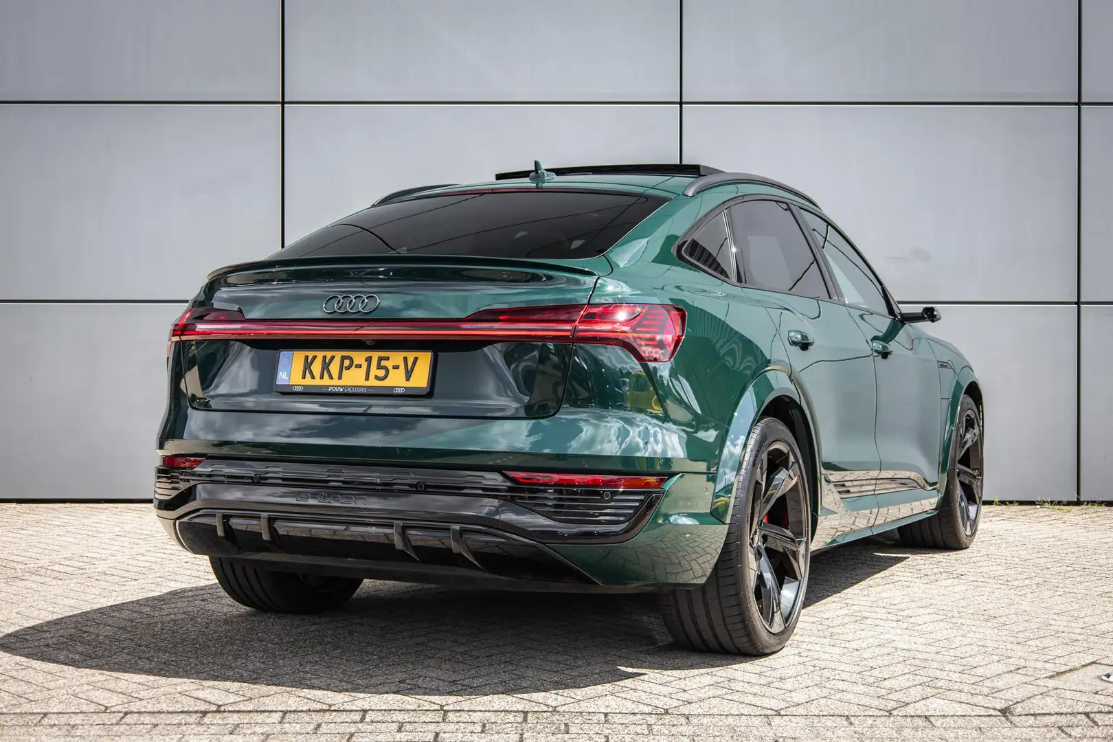 Audi SQ8 e-tron Sportback 503pk S quattro 115 kWh | 22" LMV | Pano Grün - 2