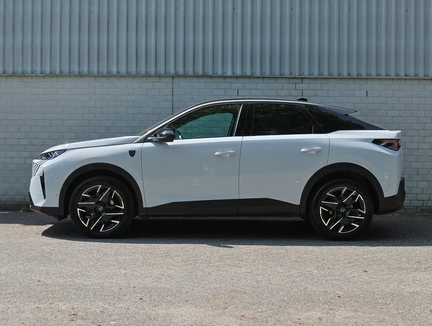 Peugeot 3008 1.2 Hybrid 136 GT | Navigatie | Stoelverwarming | Wit - 2