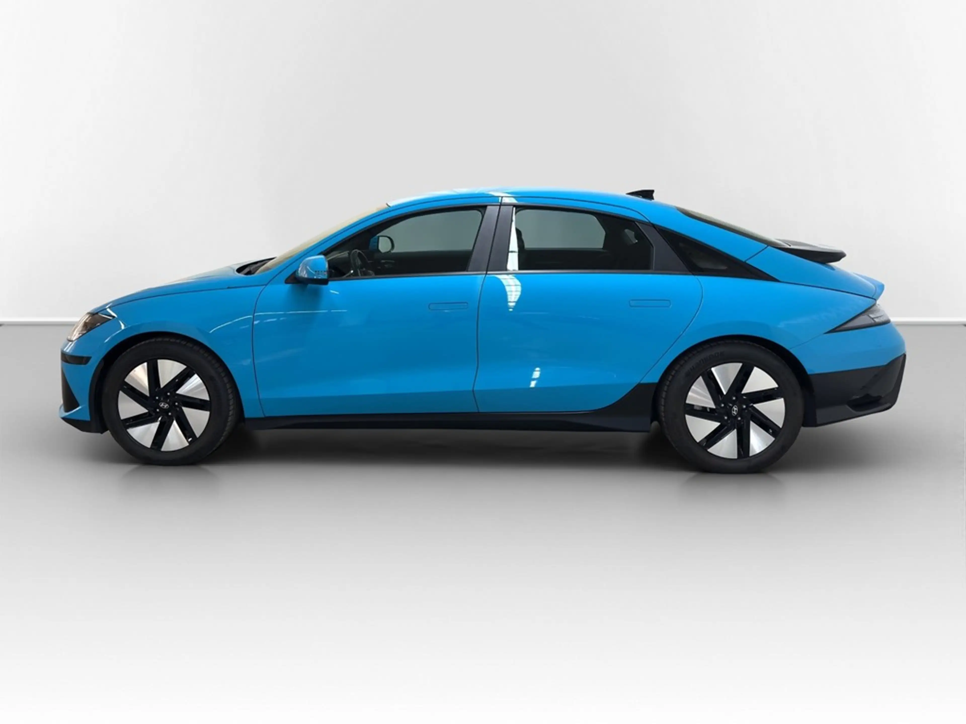 Hyundai IONIQ 6 53kWh LED*NAV*SHZ*ACC*PDC*KAMERA*EL.HECKKL*18" — photo 10