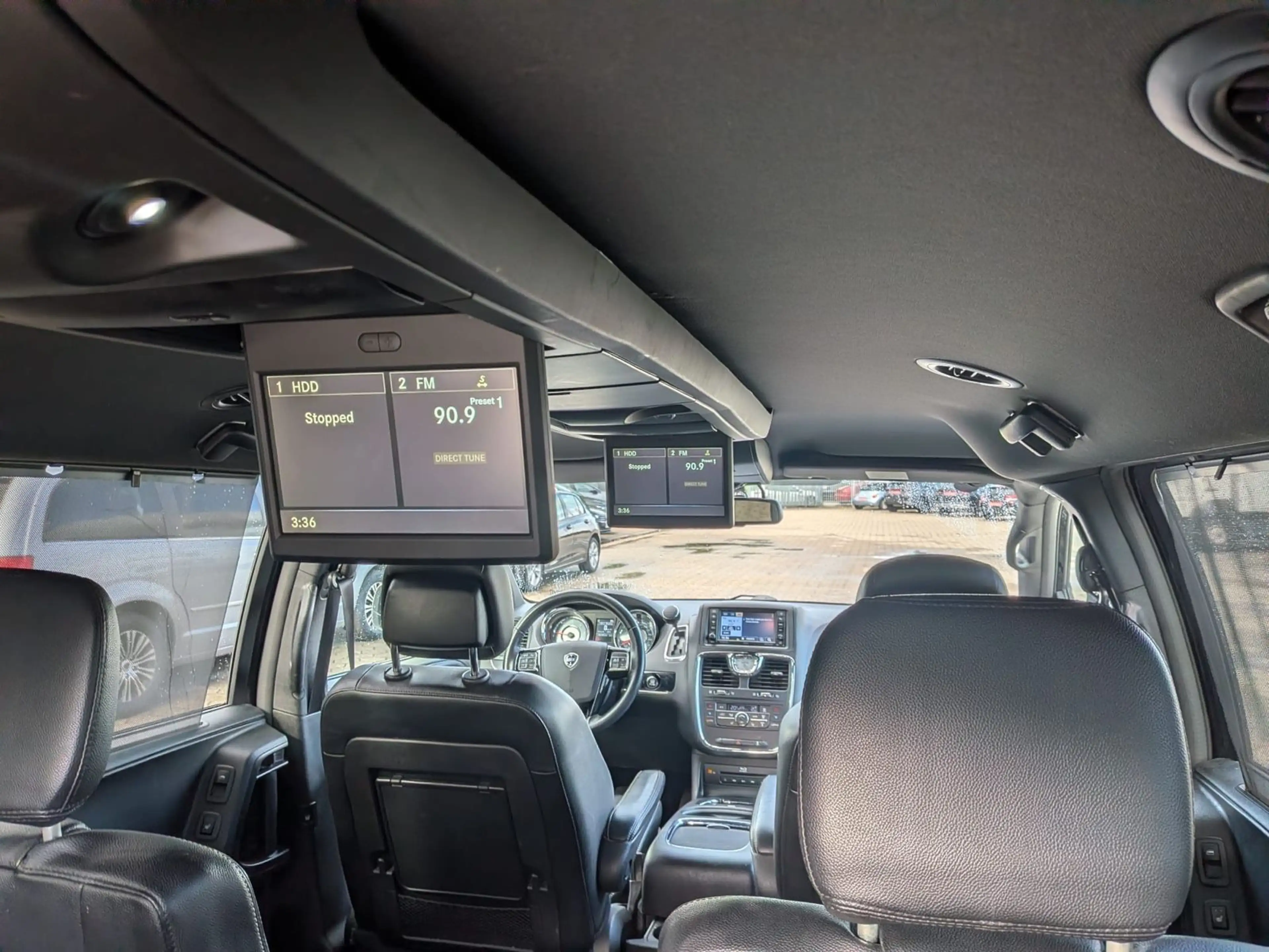 Lancia Voyager S 7-Sitze DVD Xenon TÜV bis 2028 — photo 8