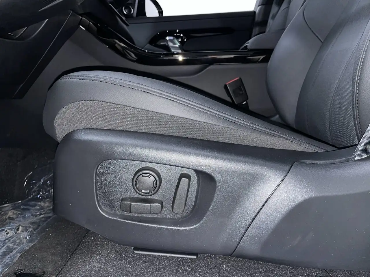 Land Rover Range Rover Evoque снимка Land Rover Range Rover Evoque