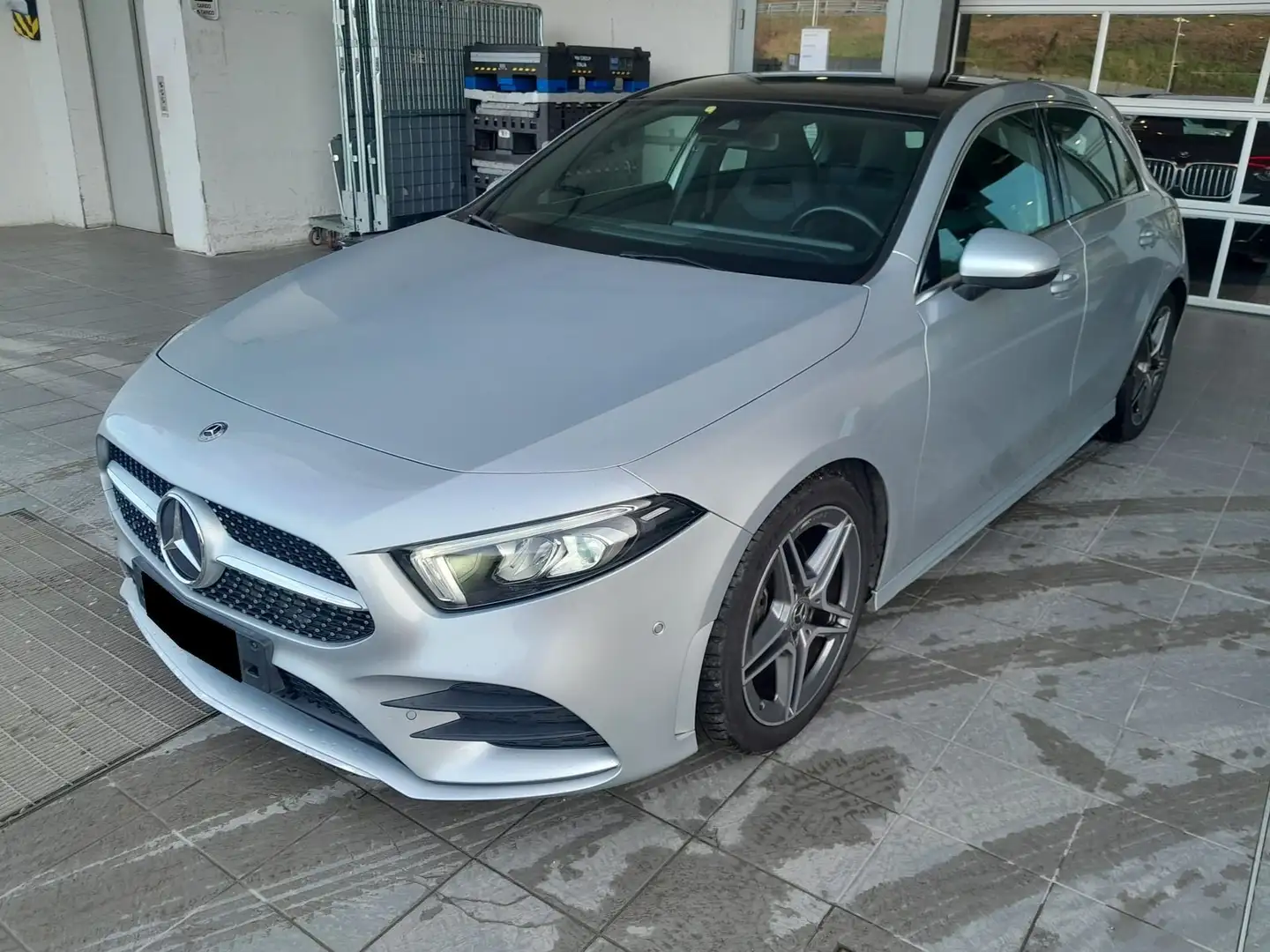 Mercedes-Benz A 180 A 180 d Premium auto Grau - 1