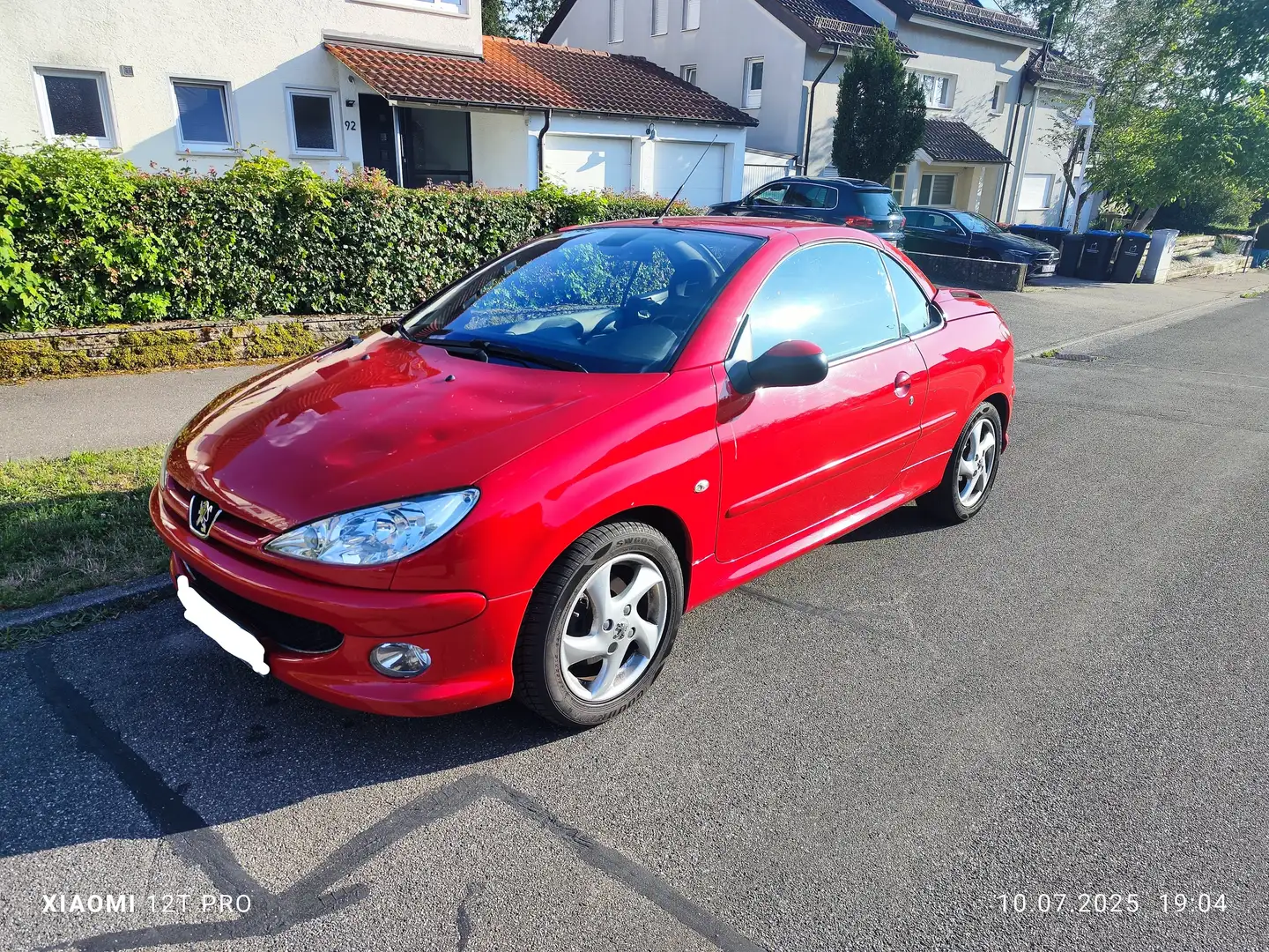 Peugeot 206 206 CC 110 Automatik Tendance Rot - 2