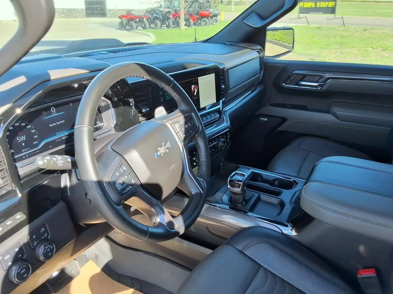 Chevrolet Silverado 1500 снимка Chevrolet Silverado 1500