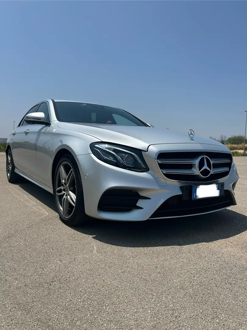 Mercedes-Benz E 220 d Premium Plus 4matic auto Grigio - 1