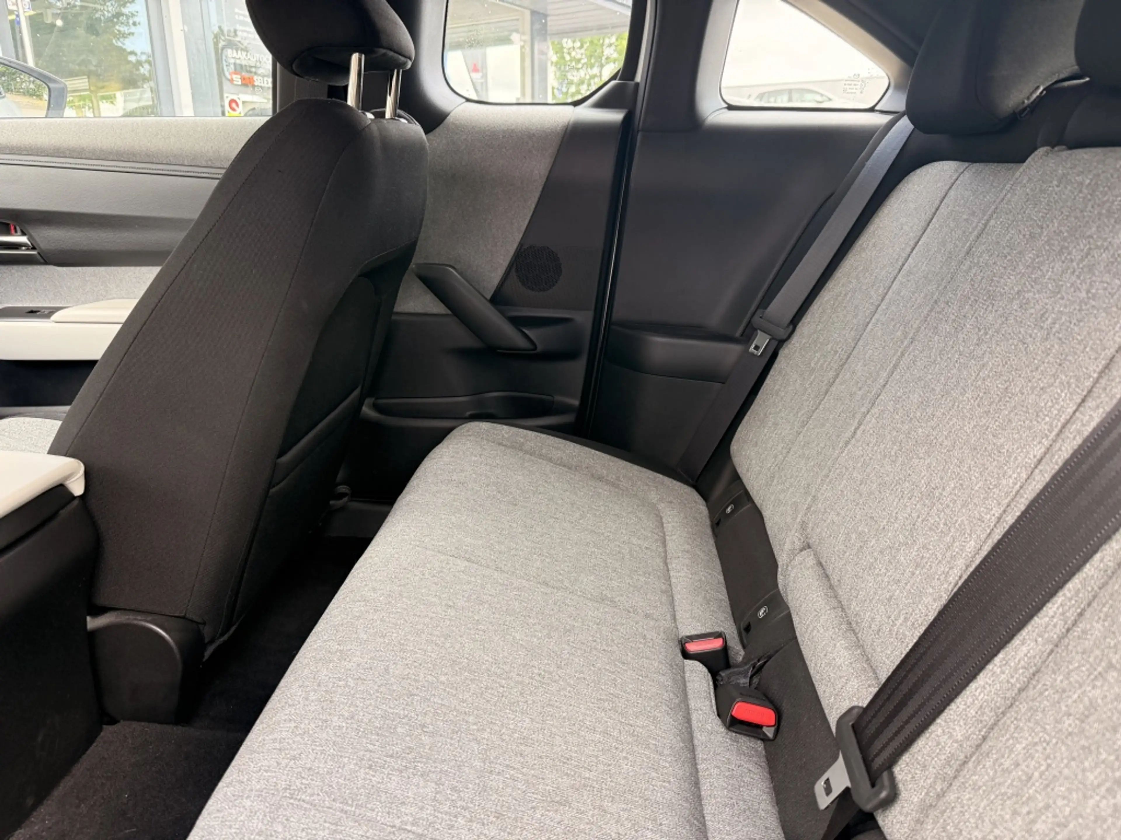 Mazda MX-30 e-SkyActiv 145 Comfort | ACC | Navi | Camera — photo 15