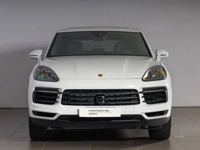 Porsche Cayenne view 6