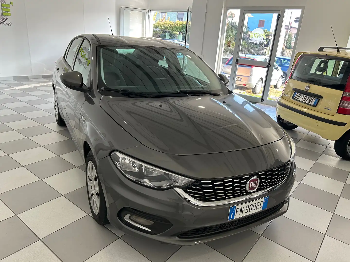 Fiat Tipo 1.3 mjt Lounge 95cv UNICO PROPRIETARIO Grigio - 2