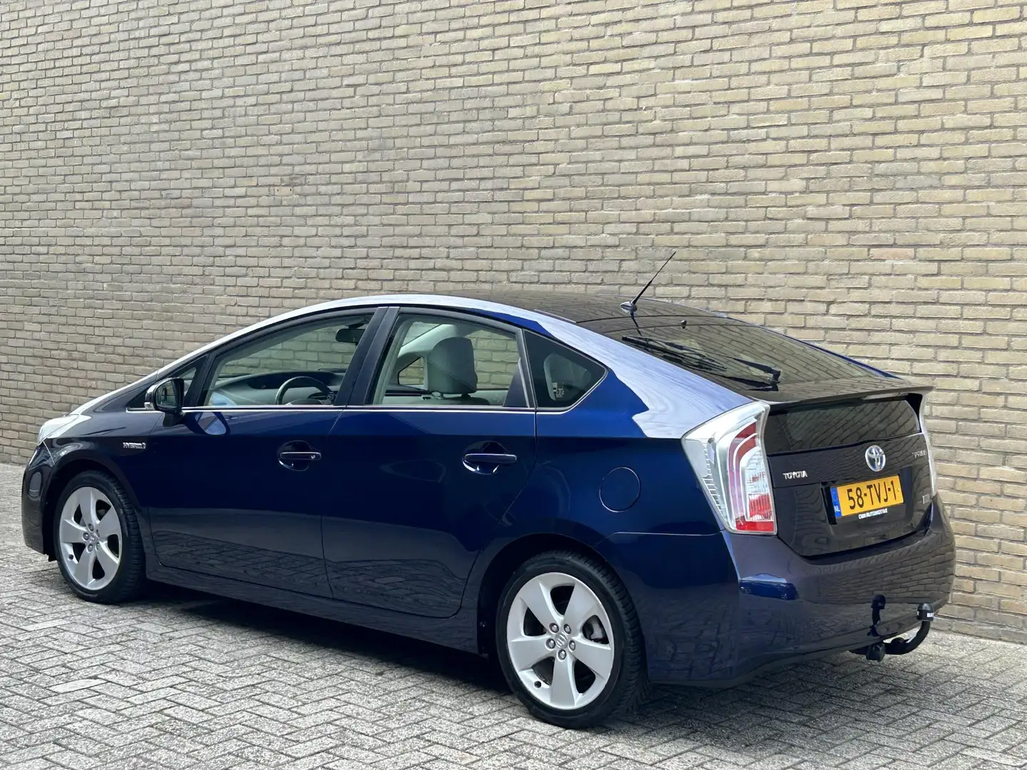 Toyota Prius 1.8 Full hybrid 136pk Business | Solar roof | Pano Blauw - 2