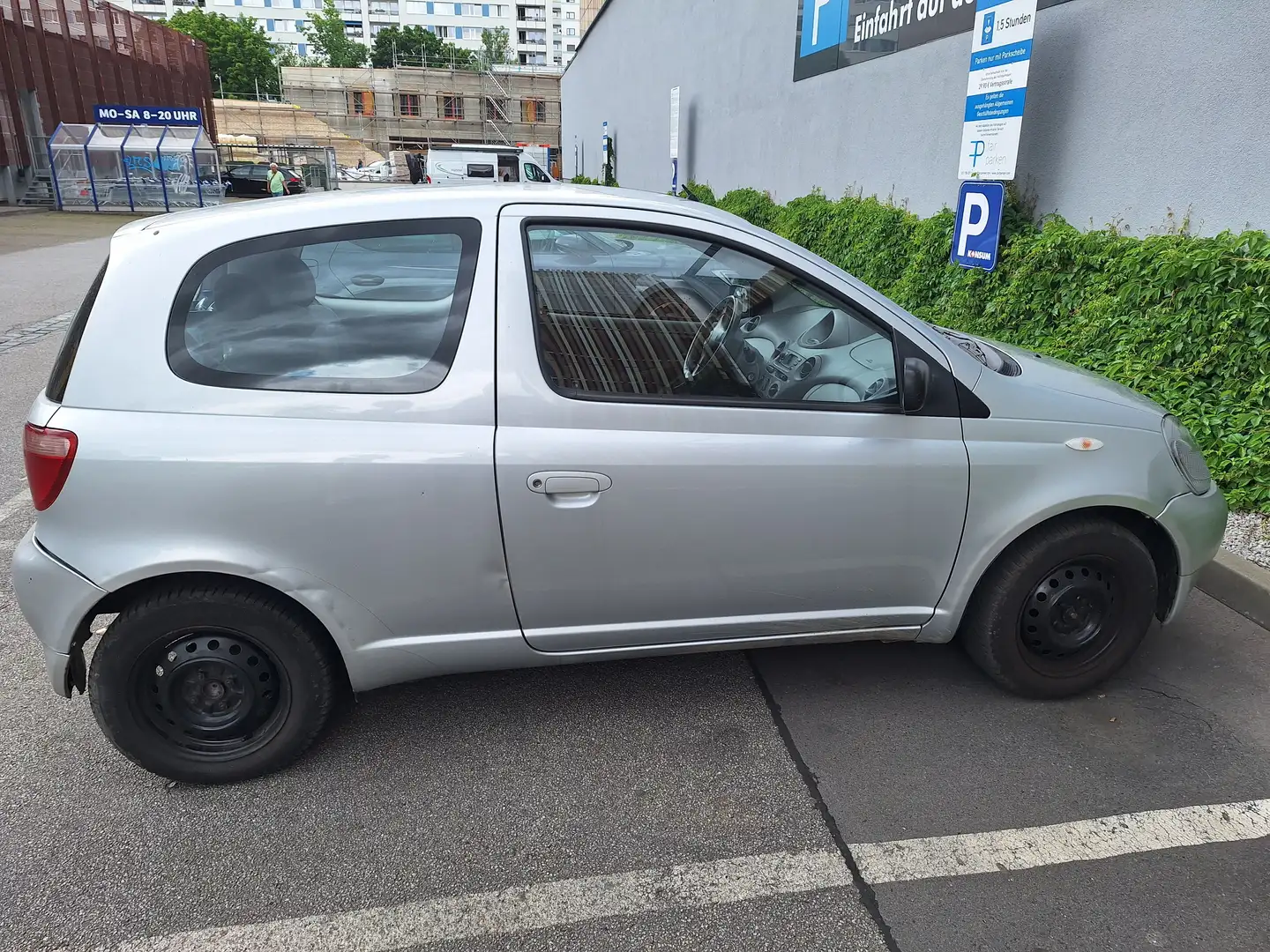 Toyota Yaris Yaris 1,0 VVT-i Linea Luna Linea Luna Argent - 2