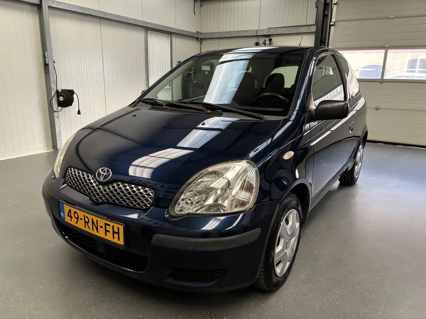 Toyota Yaris 1.0 VVT-i Idols | Airco Bleu - 2