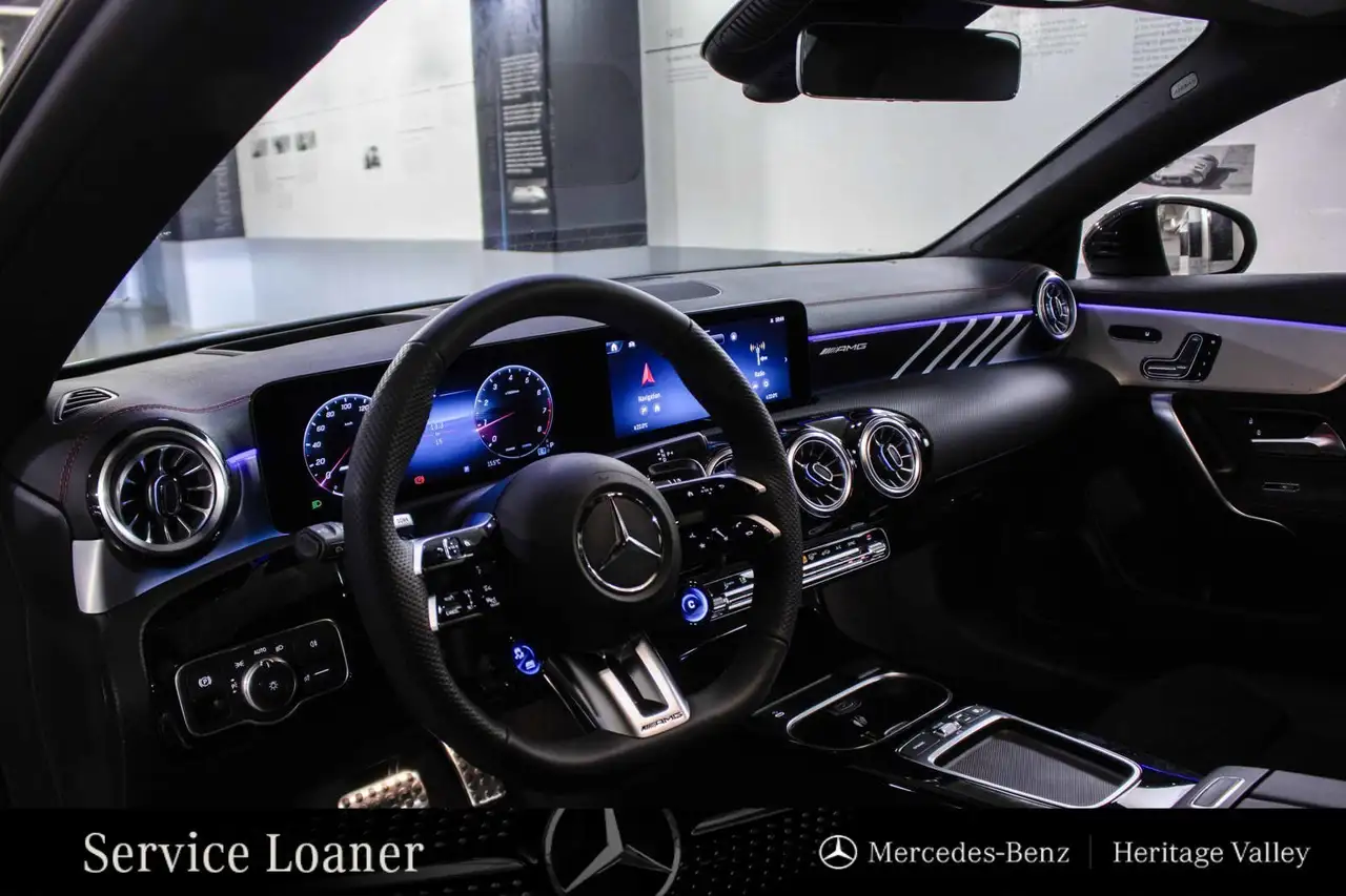 Mercedes-Benz CLA снимка Mercedes-Benz CLA