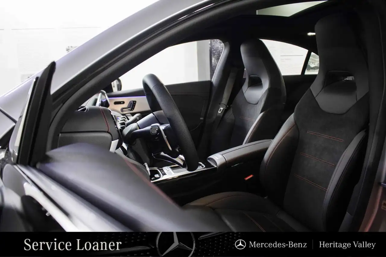 Mercedes-Benz CLA снимка Mercedes-Benz CLA