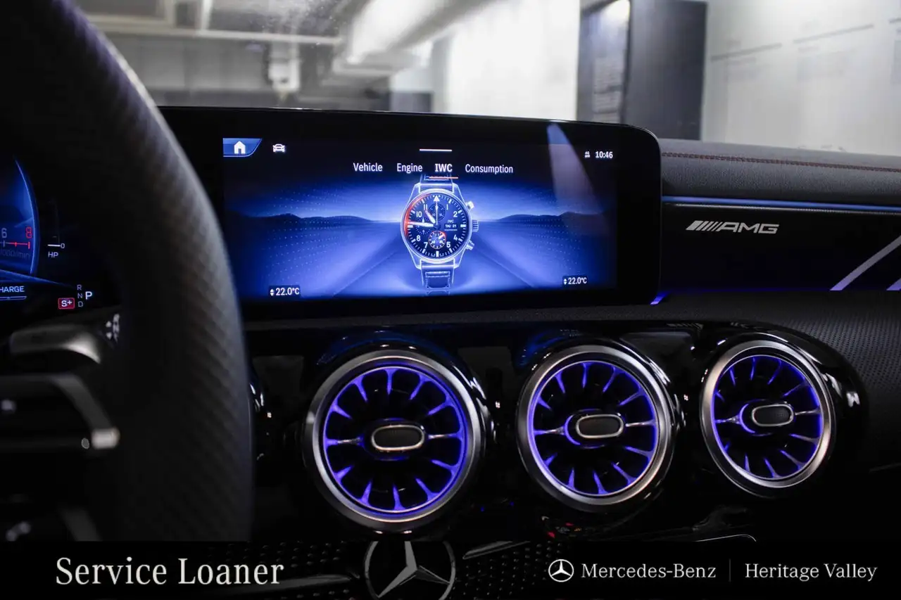 Mercedes-Benz CLA снимка Mercedes-Benz CLA
