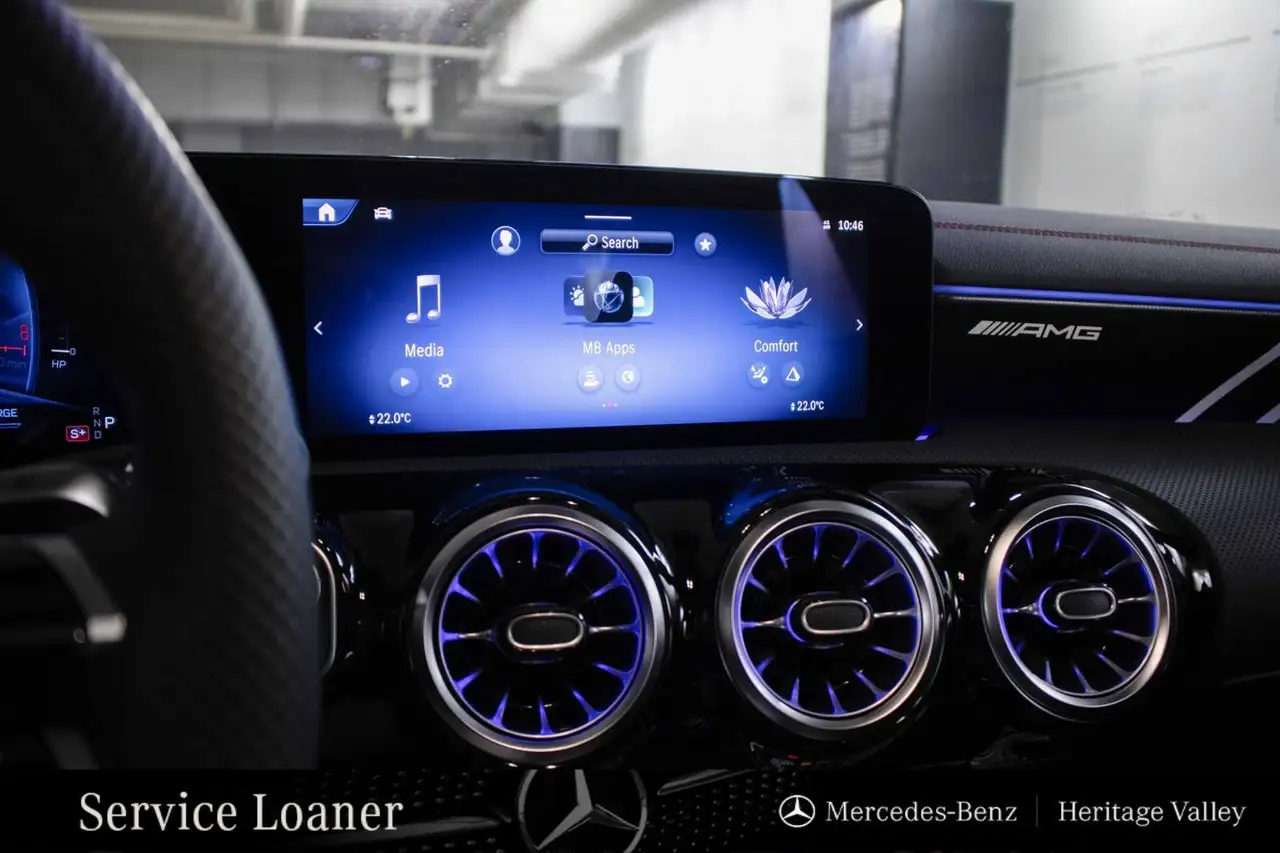 Mercedes-Benz CLA снимка Mercedes-Benz CLA