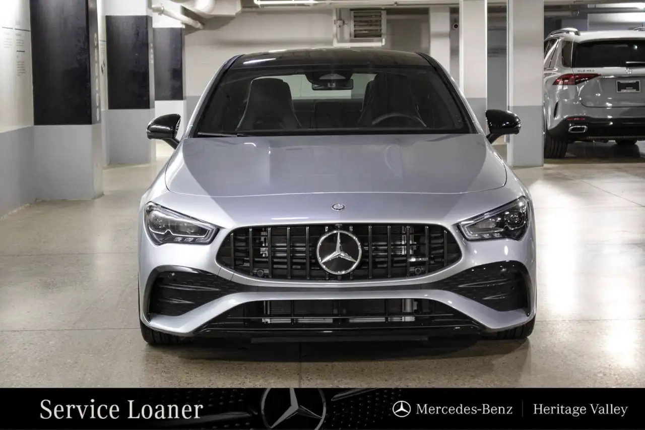 Mercedes-Benz CLA снимка Mercedes-Benz CLA