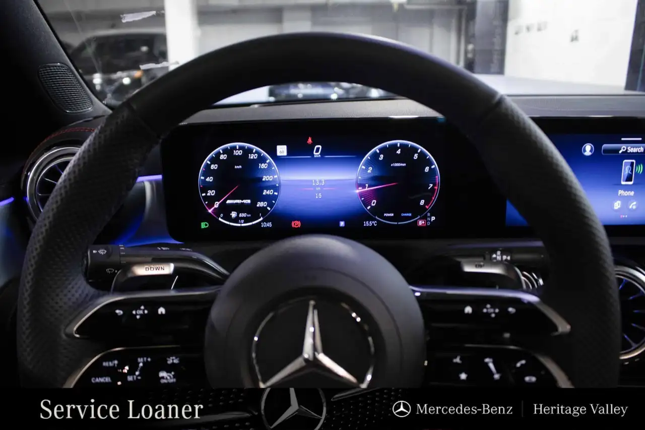 Mercedes-Benz CLA снимка Mercedes-Benz CLA