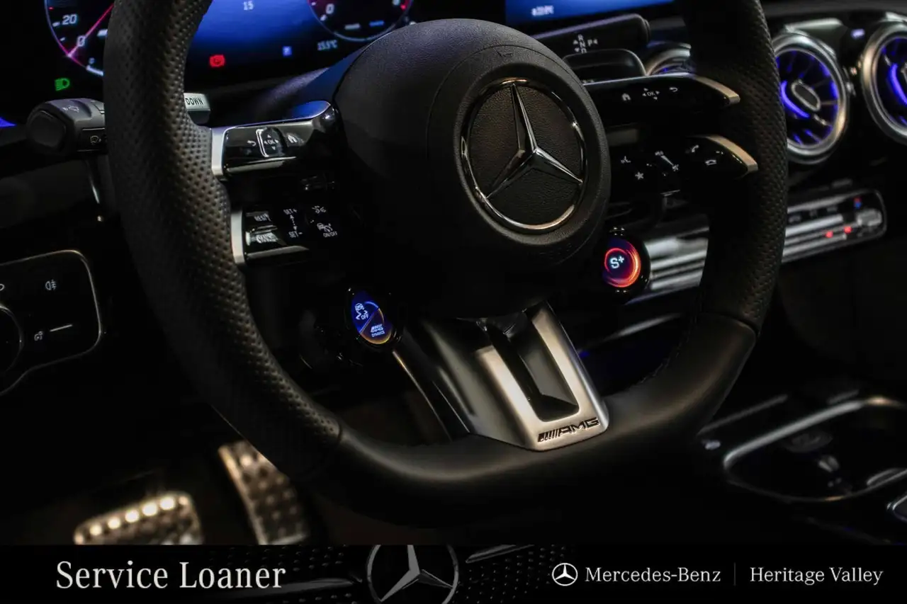 Mercedes-Benz CLA снимка Mercedes-Benz CLA