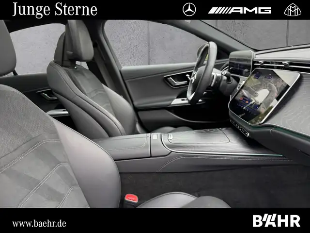Mercedes-Benz E-Class view 5