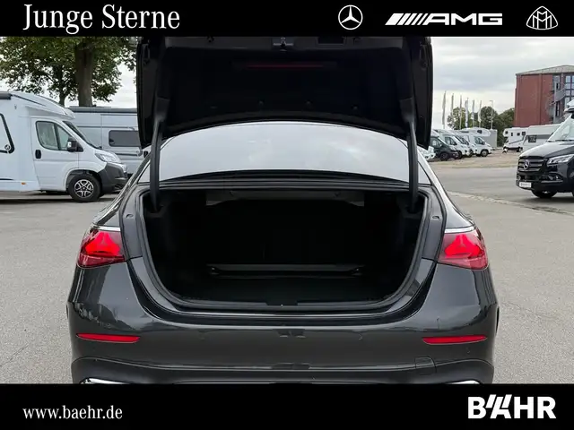 Mercedes-Benz E-Class view 15