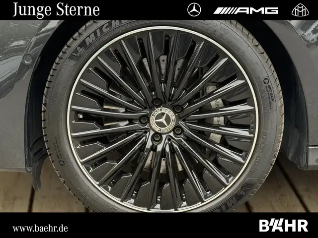 Mercedes-Benz E-Class view 6