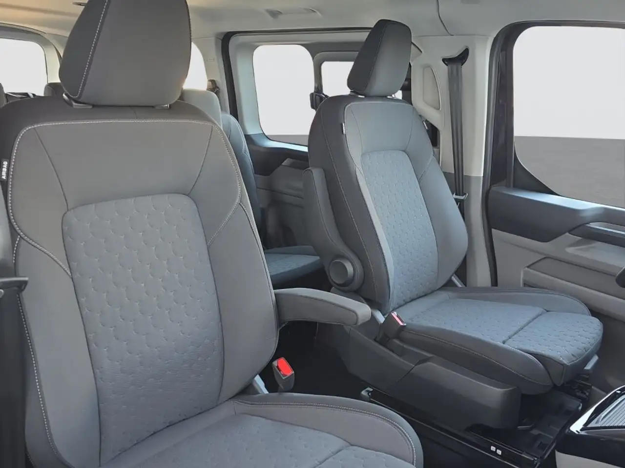 Ford Transit Custom PHEV 320 L1H1 Kombi Limited 8-SP 12