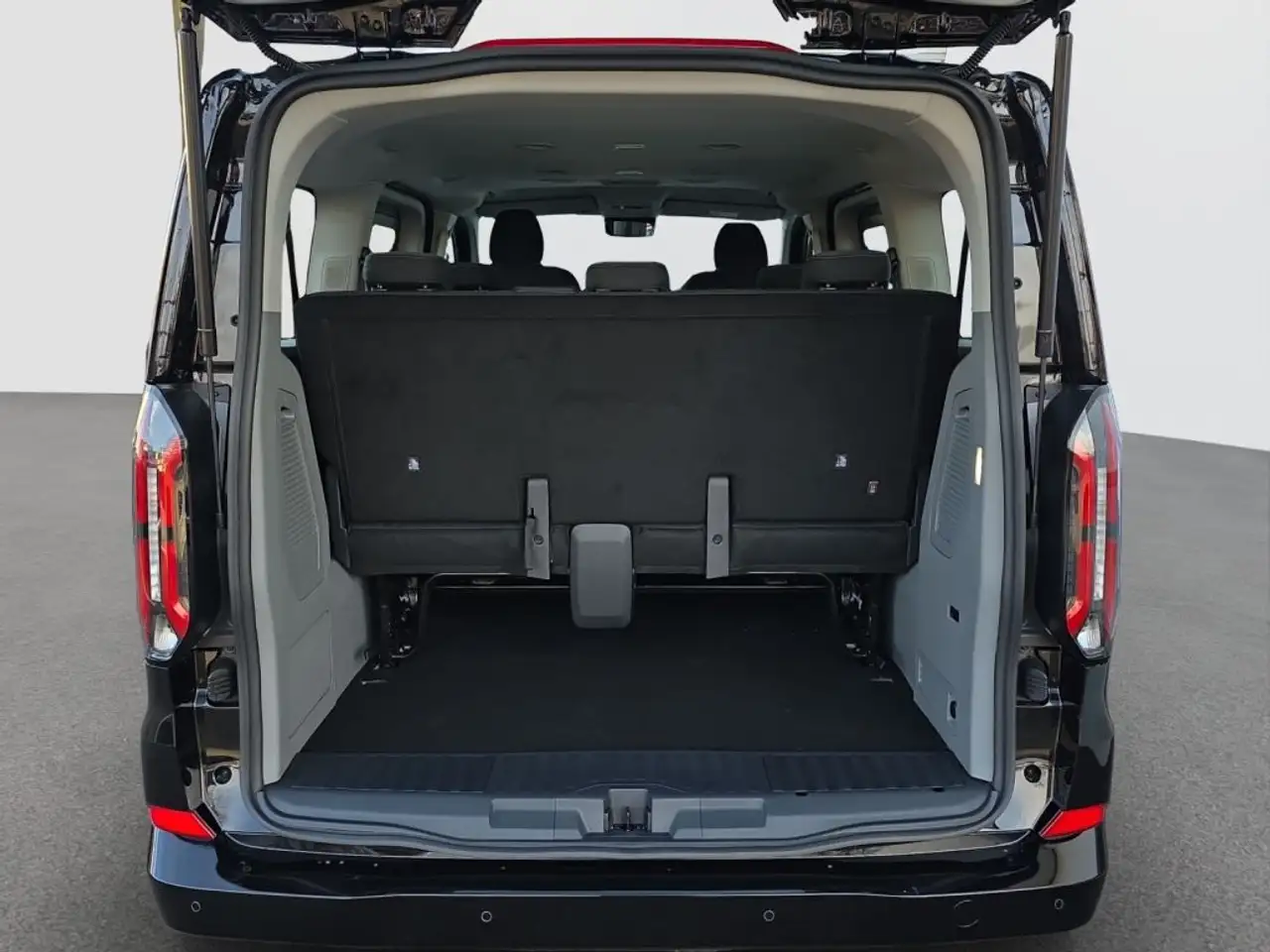 Ford Transit Custom PHEV 320 L1H1 Kombi Limited 8-SP 13