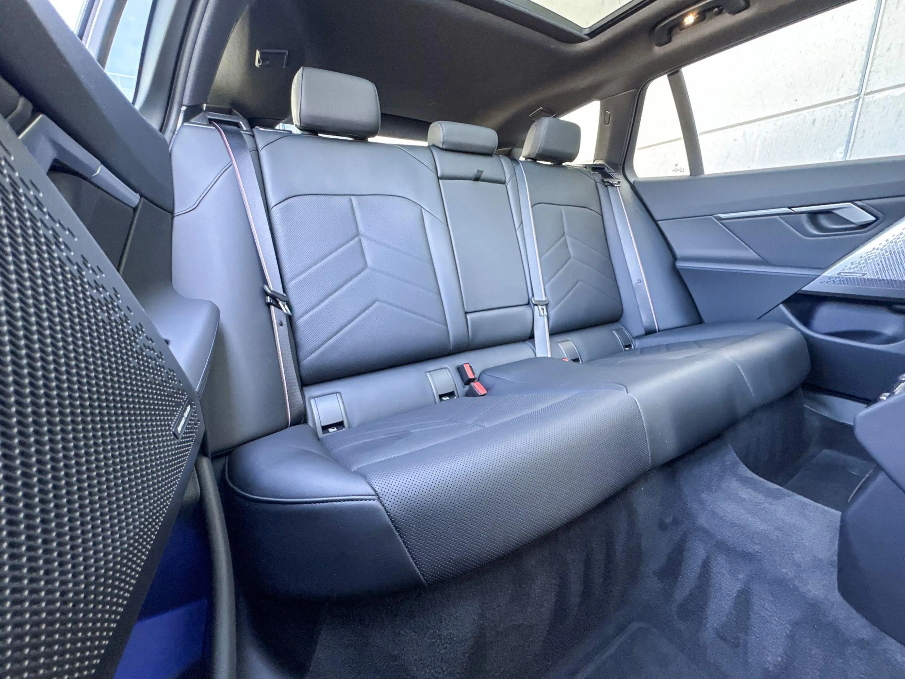 BMW i5 Touring eDrive40 84 kWh | M Sport | Trekhaak | — photo 8