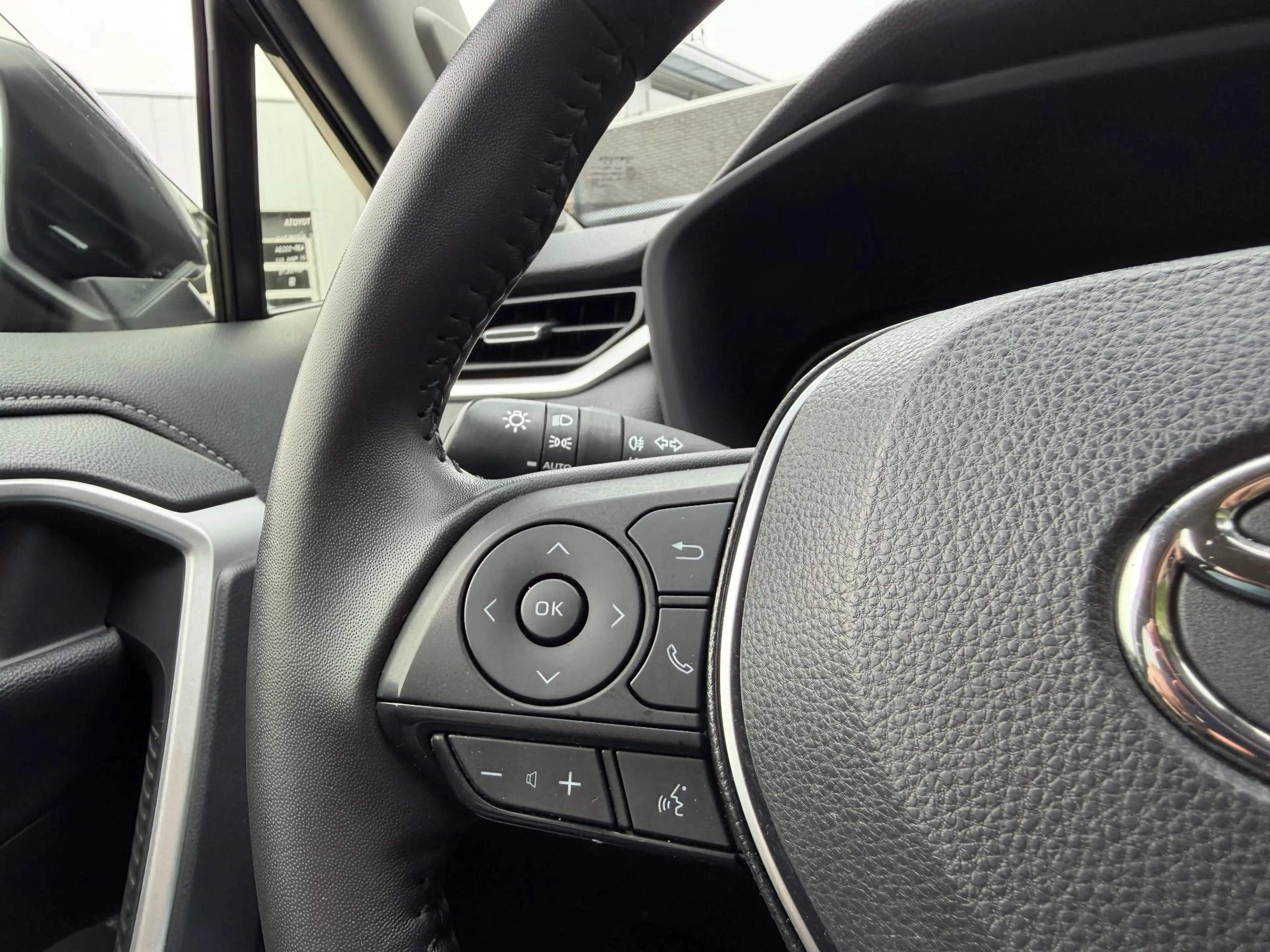 Toyota RAV 4 2.5 Hybrid AWD Style Trekhaak Navi JBL NL — photo 13