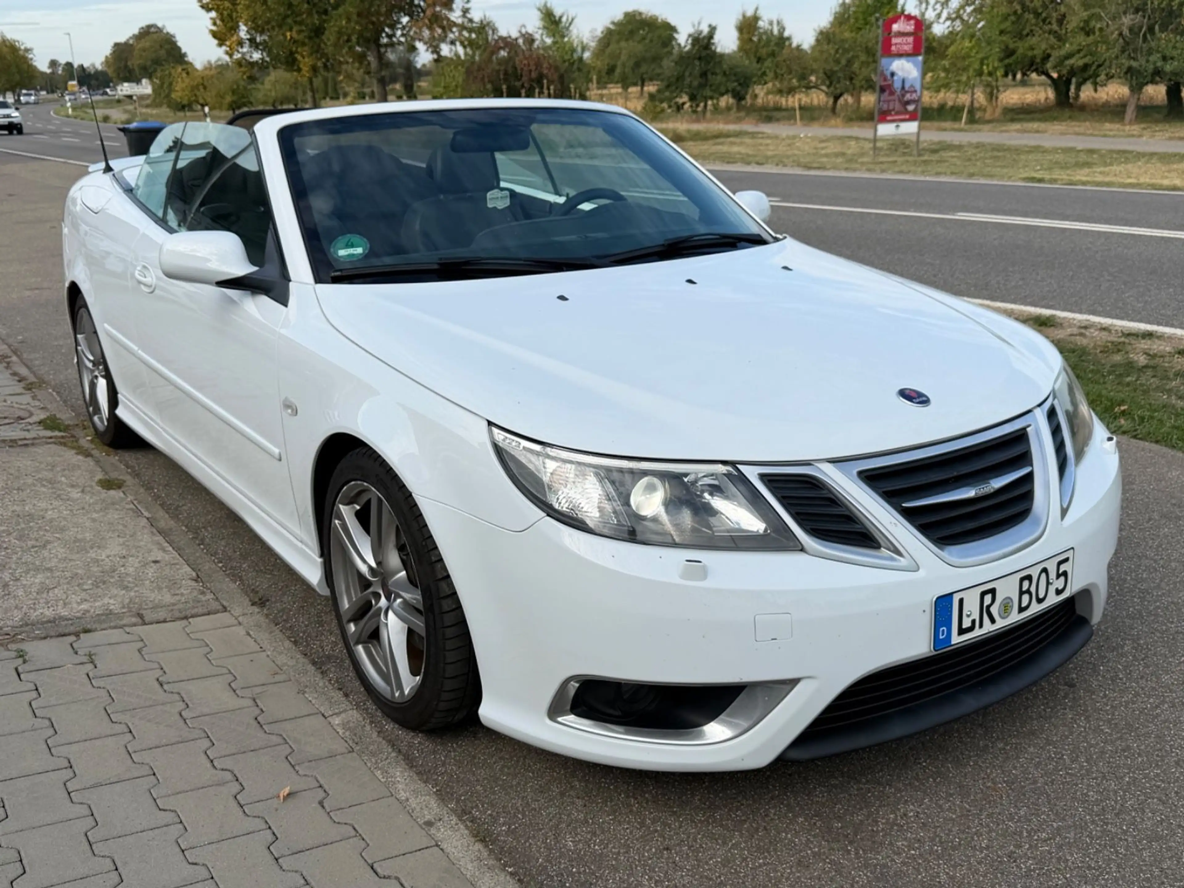 Saab 9-3 Cabriolet Aero/TÜV NEU/KLIMA/LEDER/XENON/ — photo 4