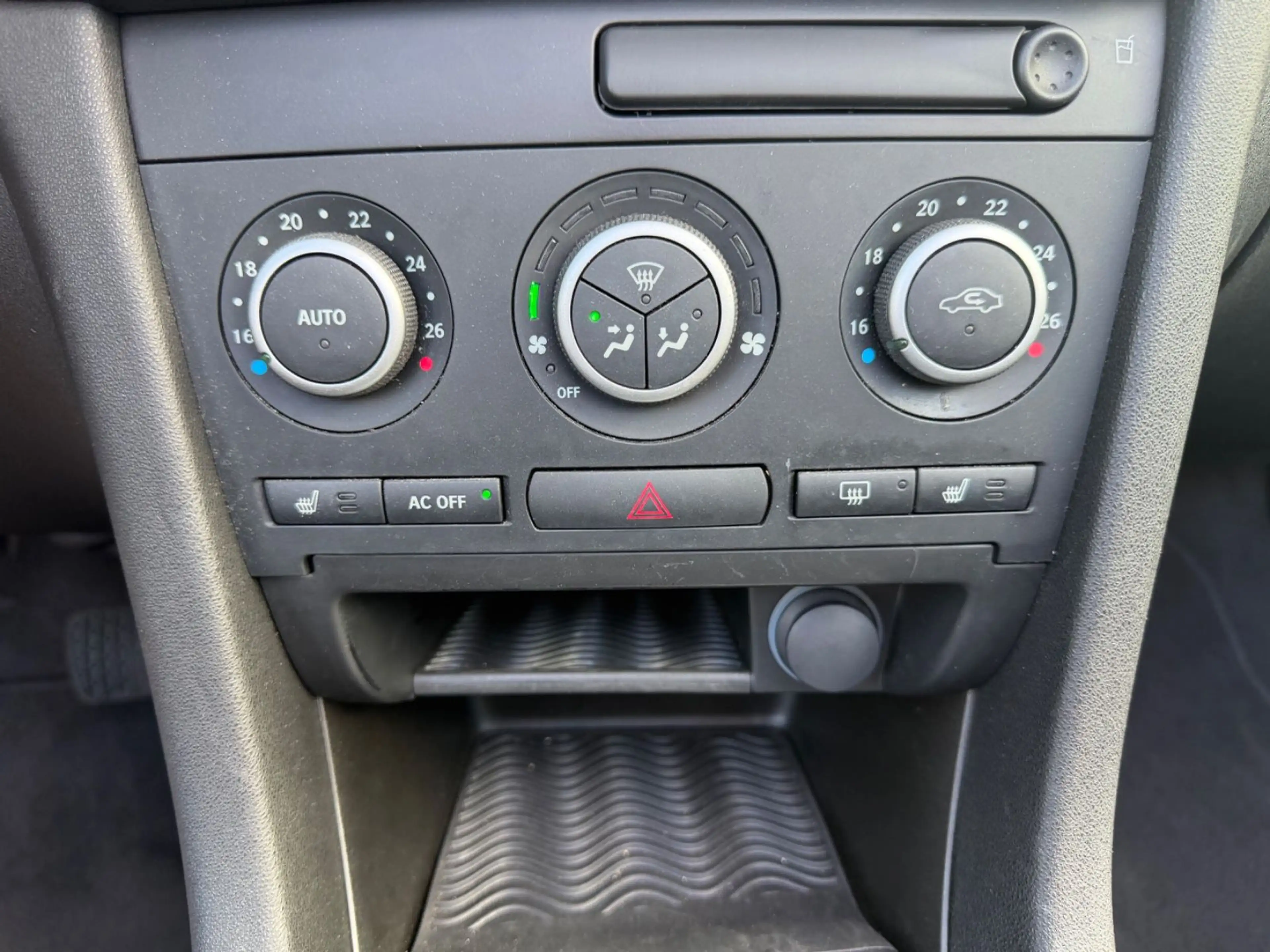 Saab 9-3 Cabriolet Aero/TÜV NEU/KLIMA/LEDER/XENON/ — photo 19