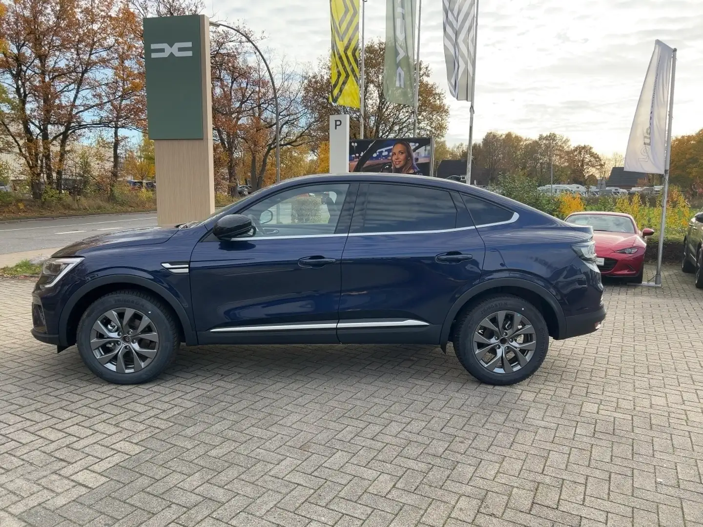 Renault Arkana TECHNO Full Hybrid 145 Aut. PDC/Kam/SHZ Blau - 2