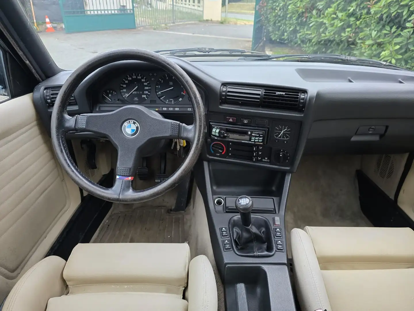 BMW 325 325i - 2
