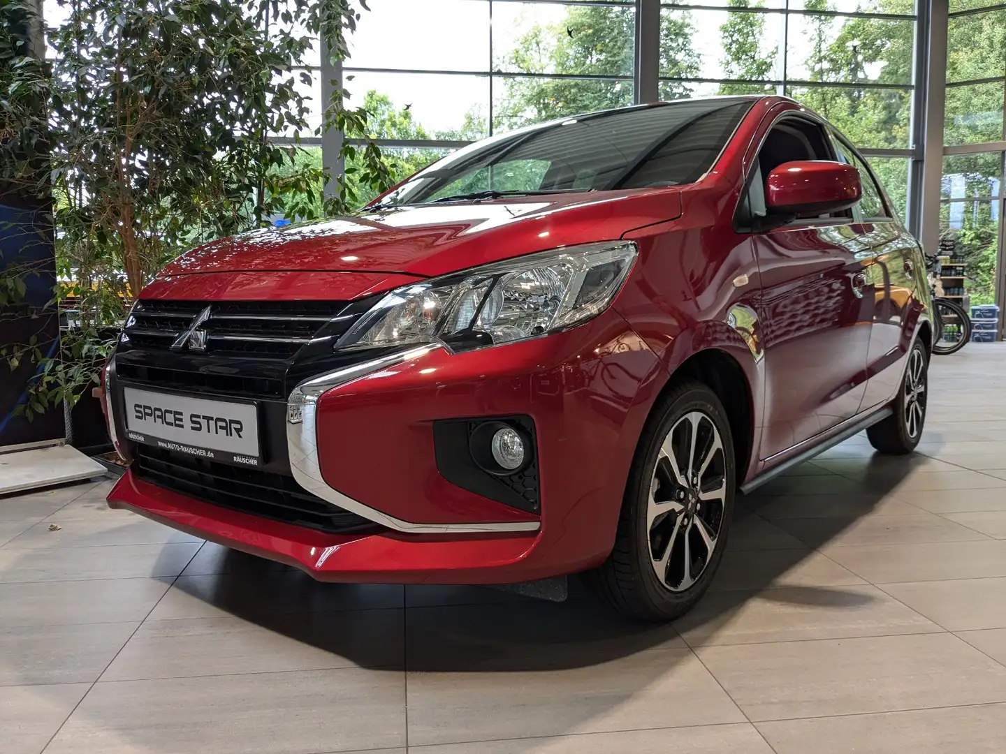 Mitsubishi Space Star 1,2 l 52 kW Select+ Rouge - 2
