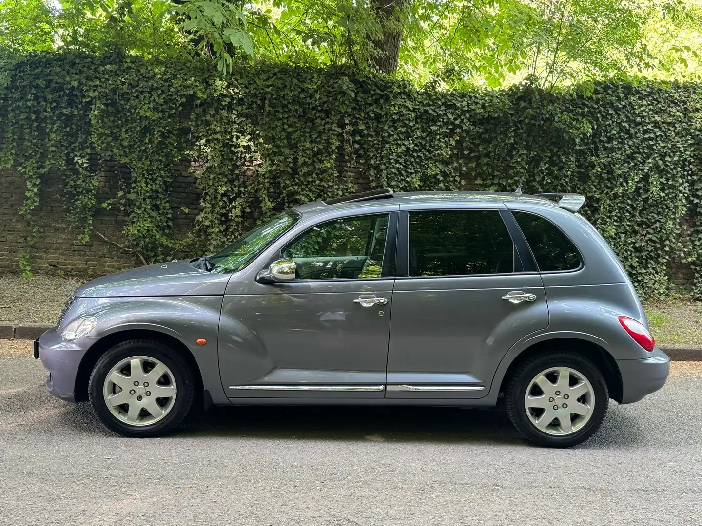 Chrysler PT Cruiser Automatik Limited -  Avec contrôle technique * Grijs - 2