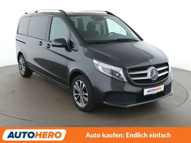 Mercedes-Benz V-Class view 8