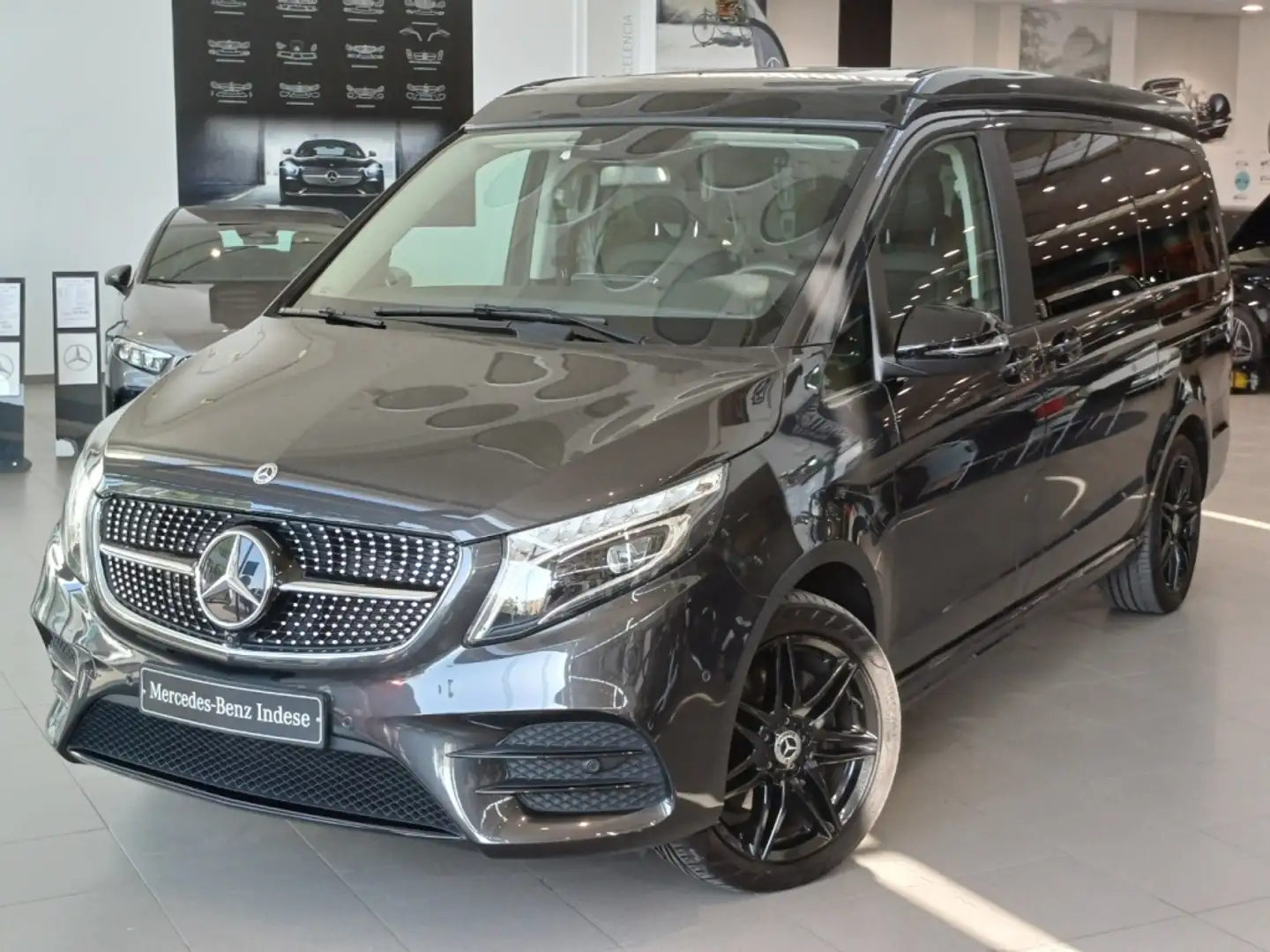Mercedes-Benz V 300d Marco Polo Horizon 4MATIC Gris - 2