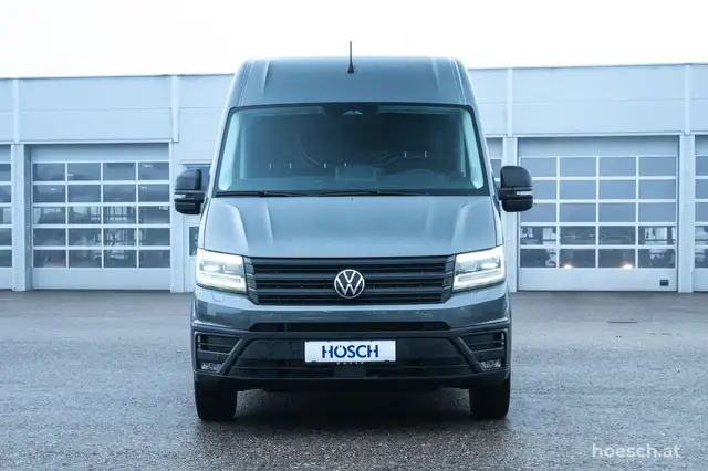 Volkswagen Crafter view 2