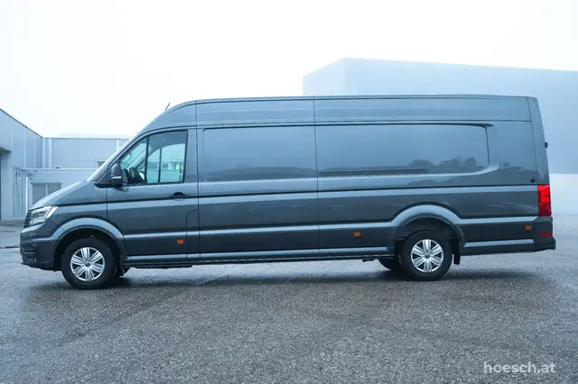 Volkswagen Crafter view 3